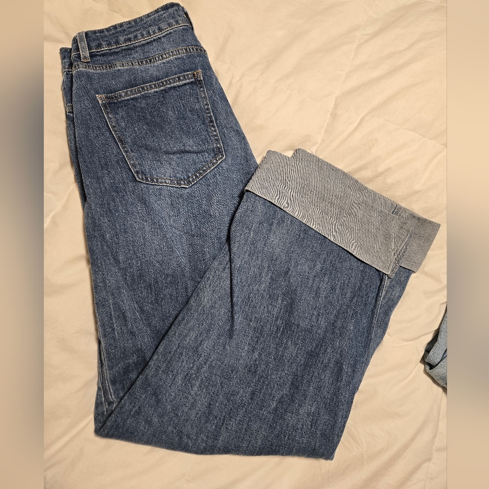 Women's Classic Straight Leg Blue Jeans With Cuff